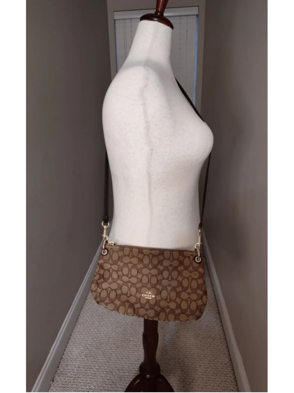 Women's Coach Signature Canvas Crossbody Bag, One Size, Beige and Brown